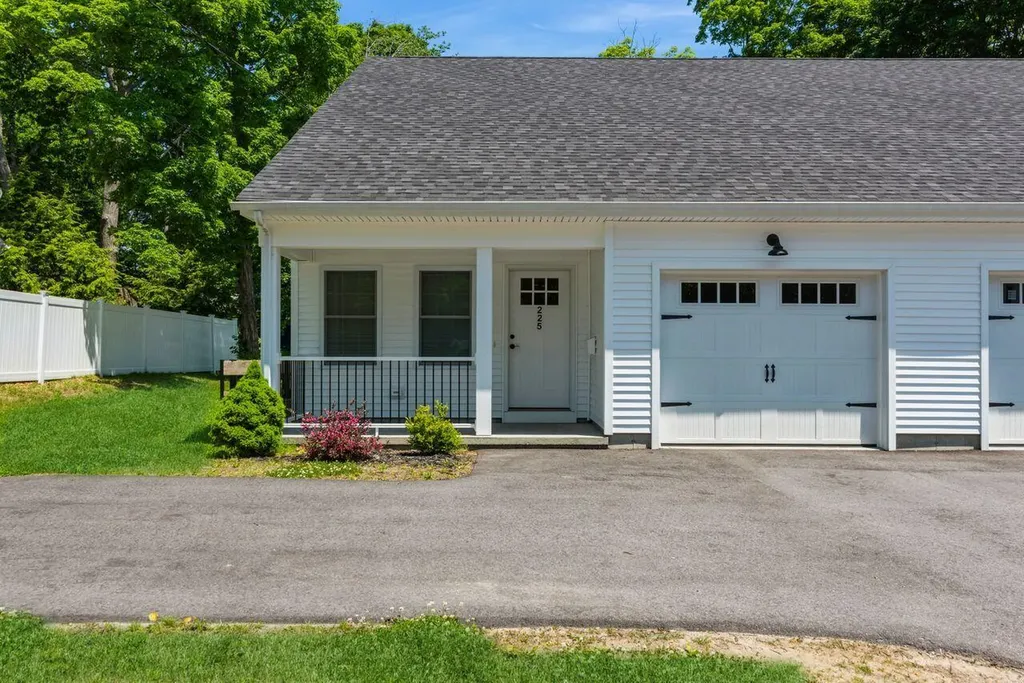 225 North Street Saco ME 04072