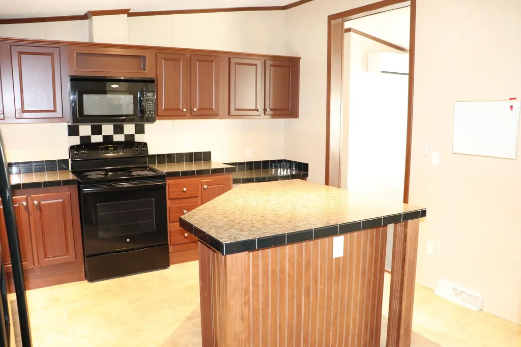 13 L Street Bangor ME 04401
