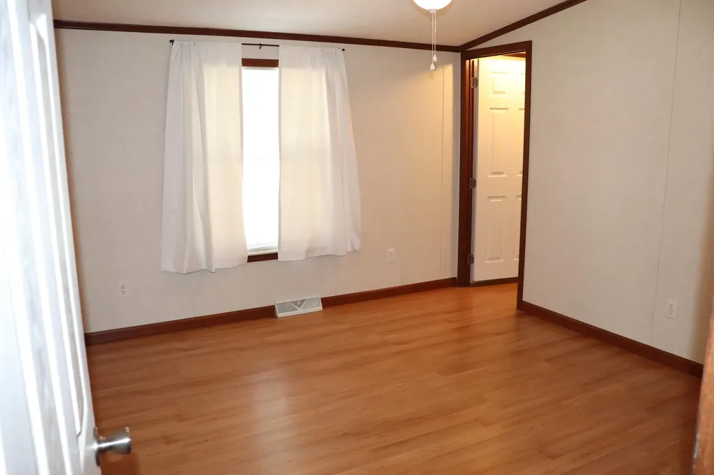 13 L Street Bangor ME 04401