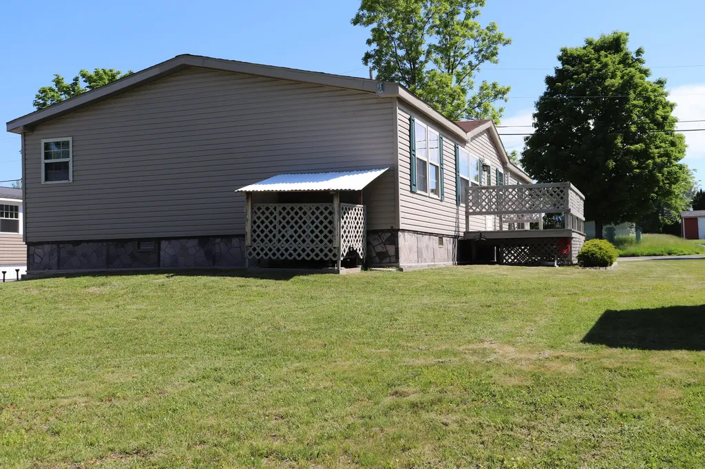 13 L Street Bangor ME 04401