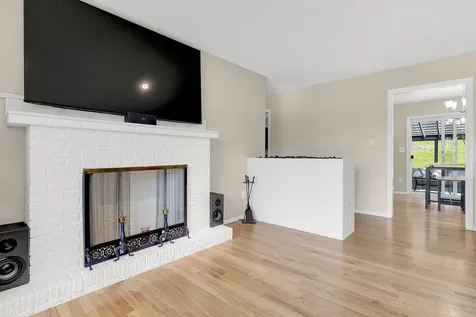 8 Butler Drive Lewiston ME 04240