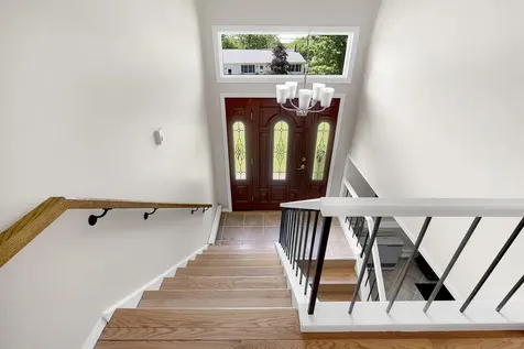 8 Butler Drive Lewiston ME 04240