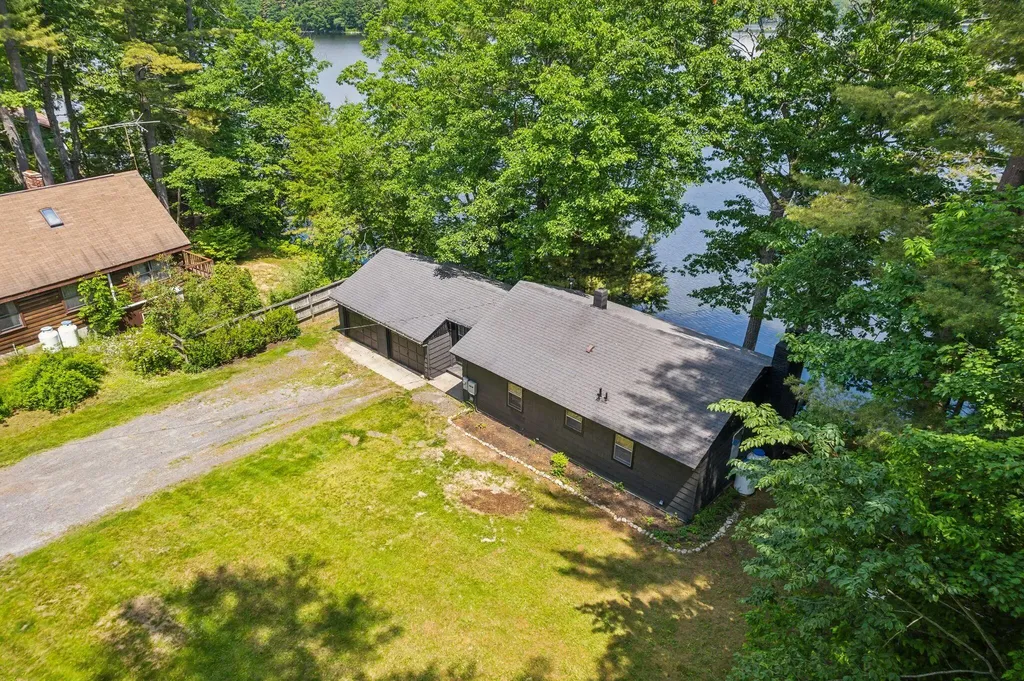 86 Three Mile Pond Road Vassalboro ME 04989