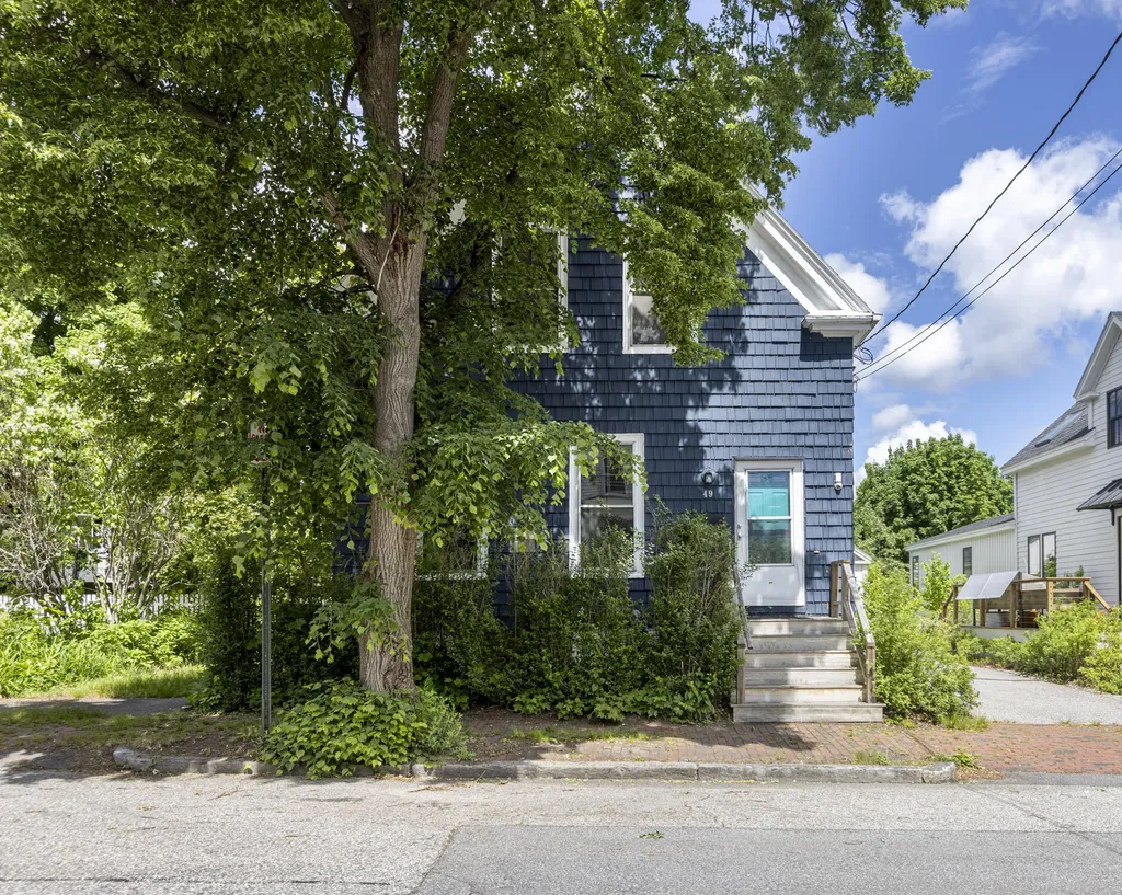 49 Montreal Street Portland ME 04101