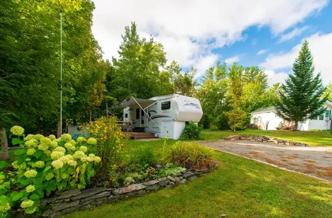 33 Fox Den Lane Warren ME 04864