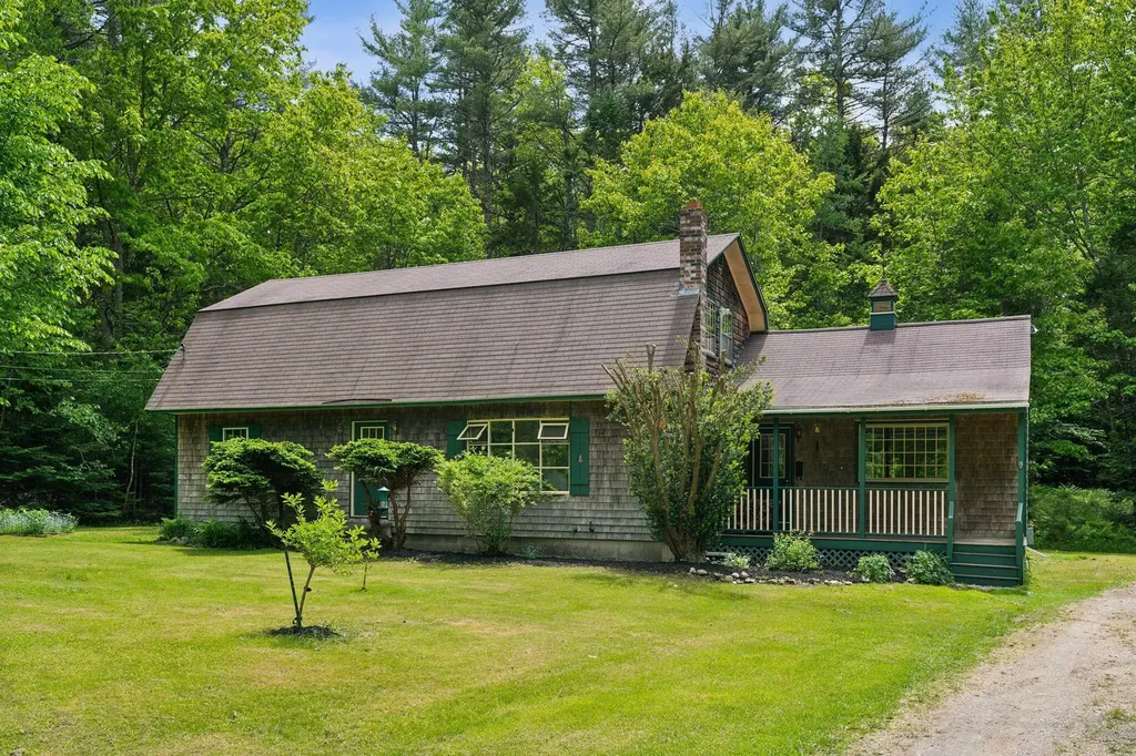 61 Medomak Road Bremen ME 04551