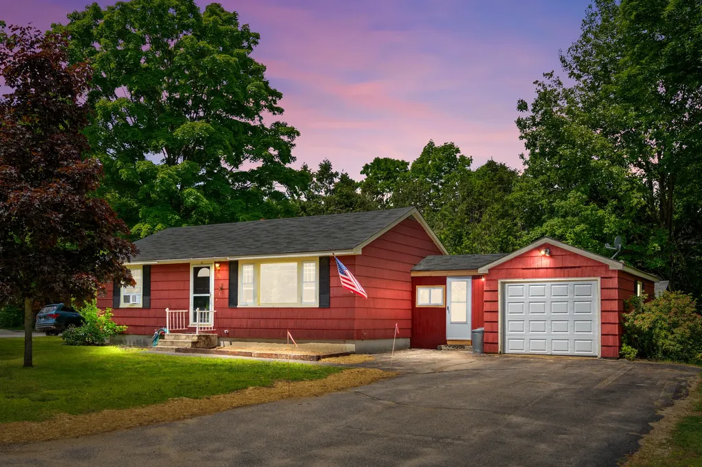 30 Hillside Avenue Parsonsfield ME 04047