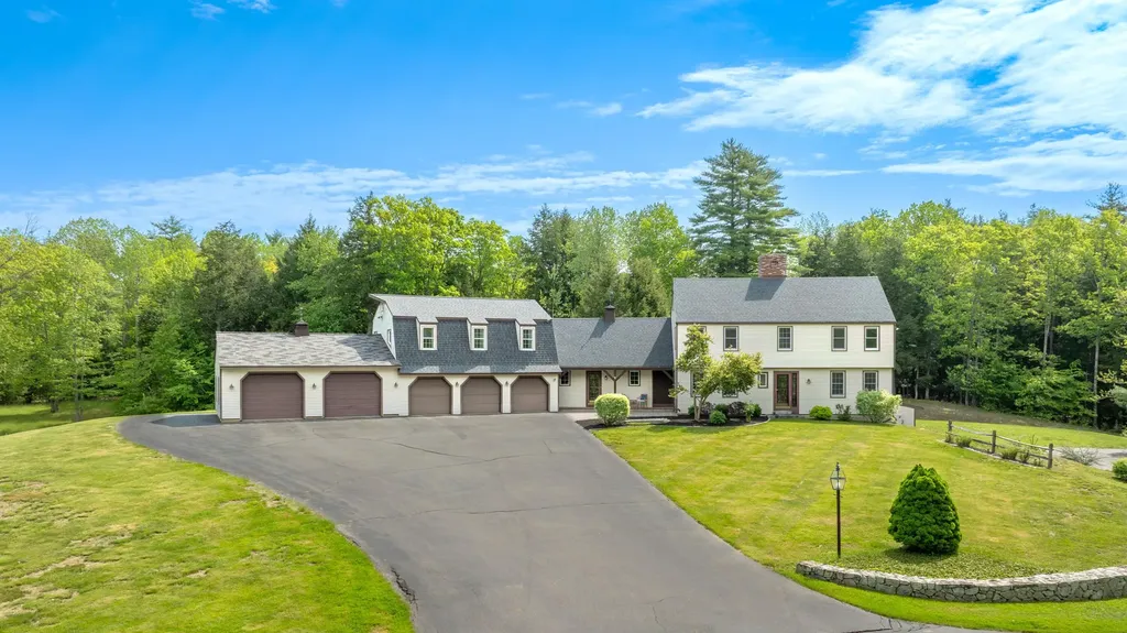 105 Webster Road Buxton ME 04093