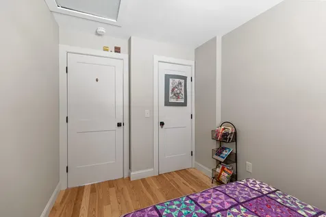 28 E Eleanor Avenue Standish ME 04084