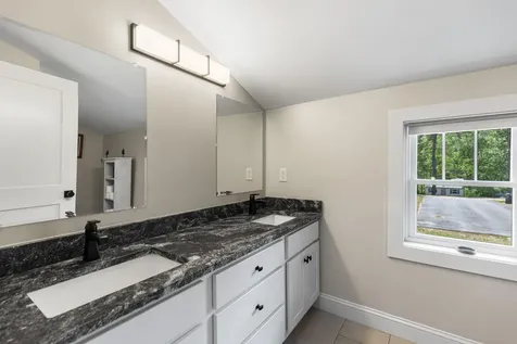 28 E Eleanor Avenue Standish ME 04084
