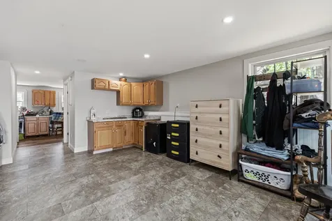 28 E Eleanor Avenue Standish ME 04084