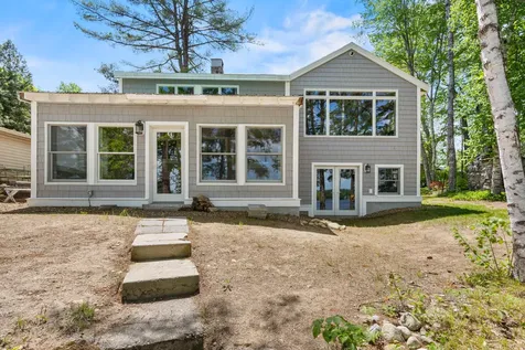 28 E Eleanor Avenue Standish ME 04084