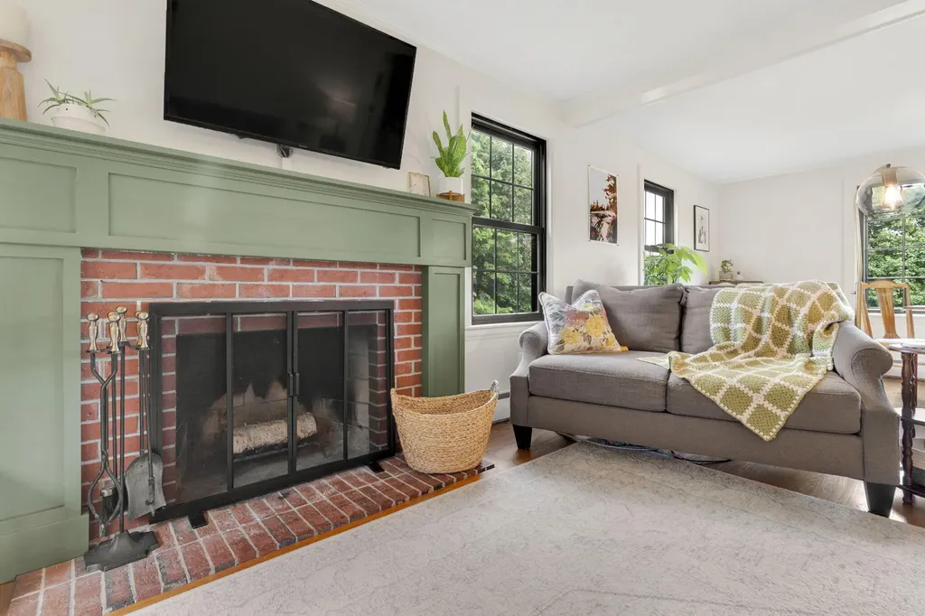 63 Webb Road Windham ME 04062