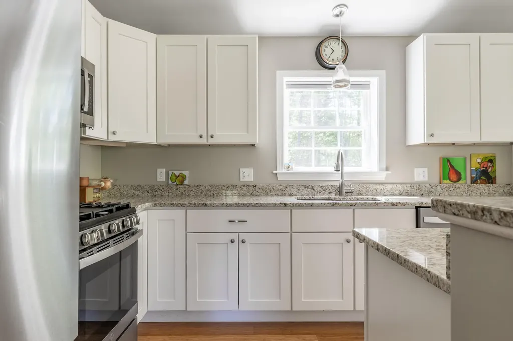 564 Kenduskeag Avenue Bangor ME 04401