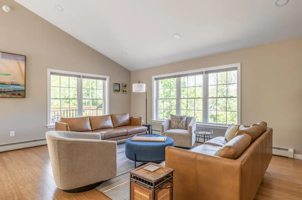564 Kenduskeag Avenue Bangor ME 04401