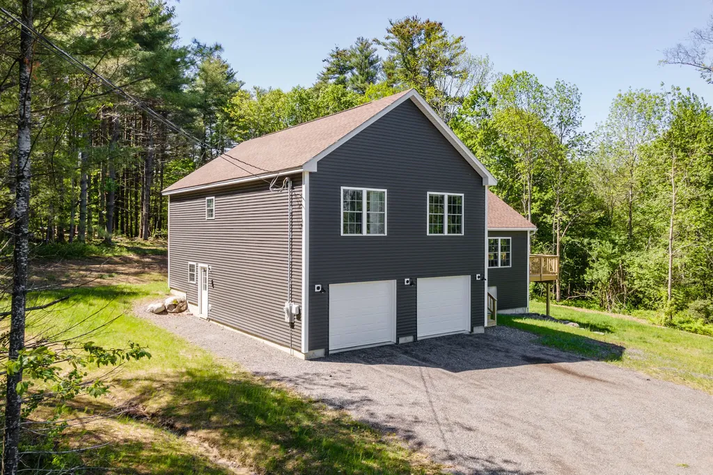 564 Kenduskeag Avenue Bangor ME 04401