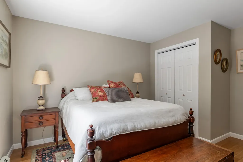 564 Kenduskeag Avenue Bangor ME 04401