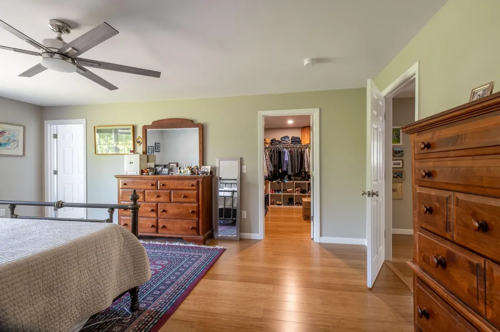 564 Kenduskeag Avenue Bangor ME 04401