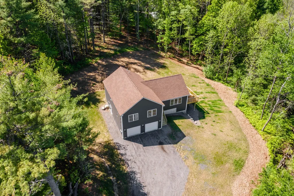 564 Kenduskeag Avenue Bangor ME 04401