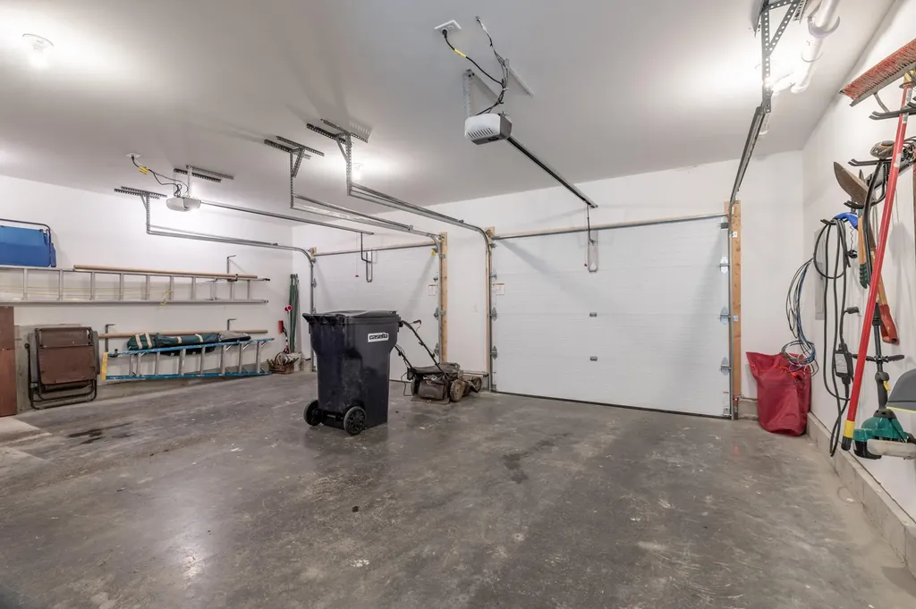 564 Kenduskeag Avenue Bangor ME 04401