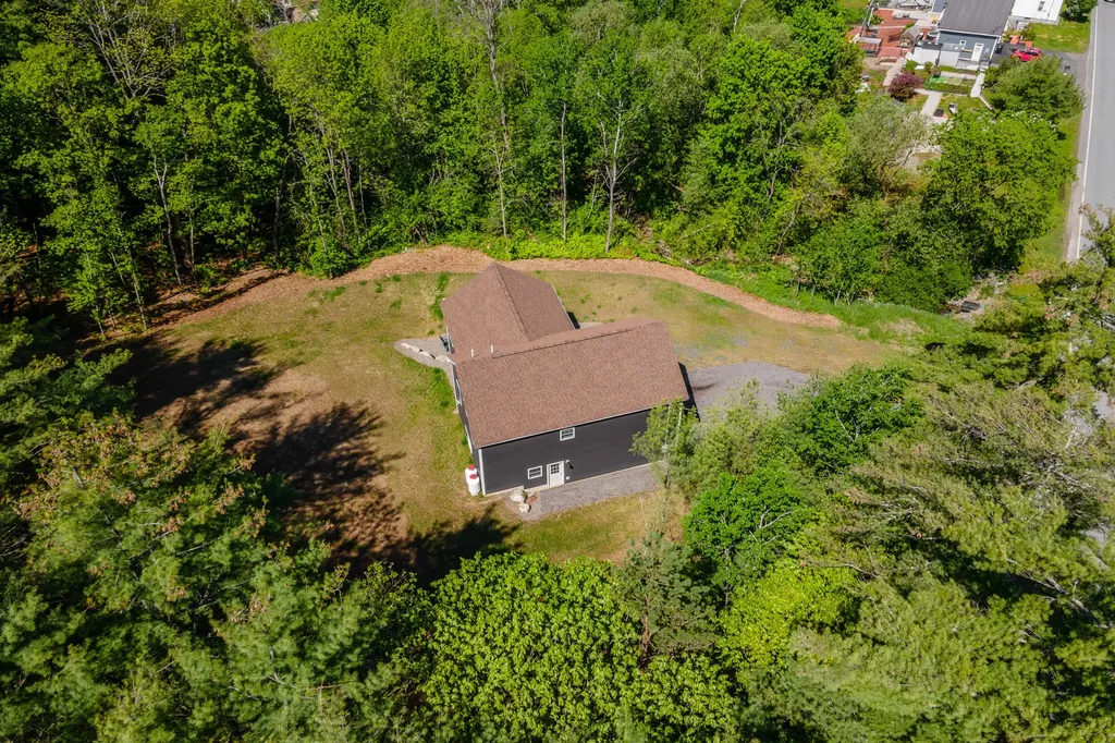564 Kenduskeag Avenue Bangor ME 04401