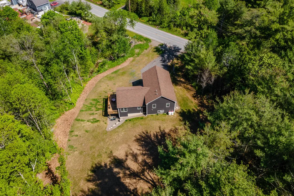 564 Kenduskeag Avenue Bangor ME 04401