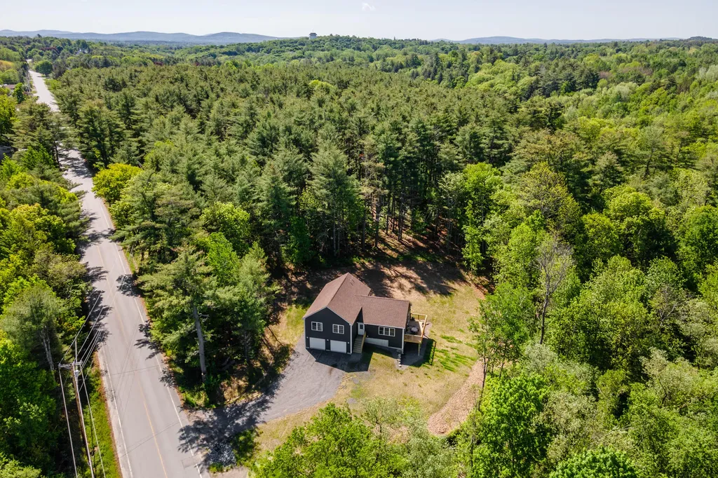 564 Kenduskeag Avenue Bangor ME 04401