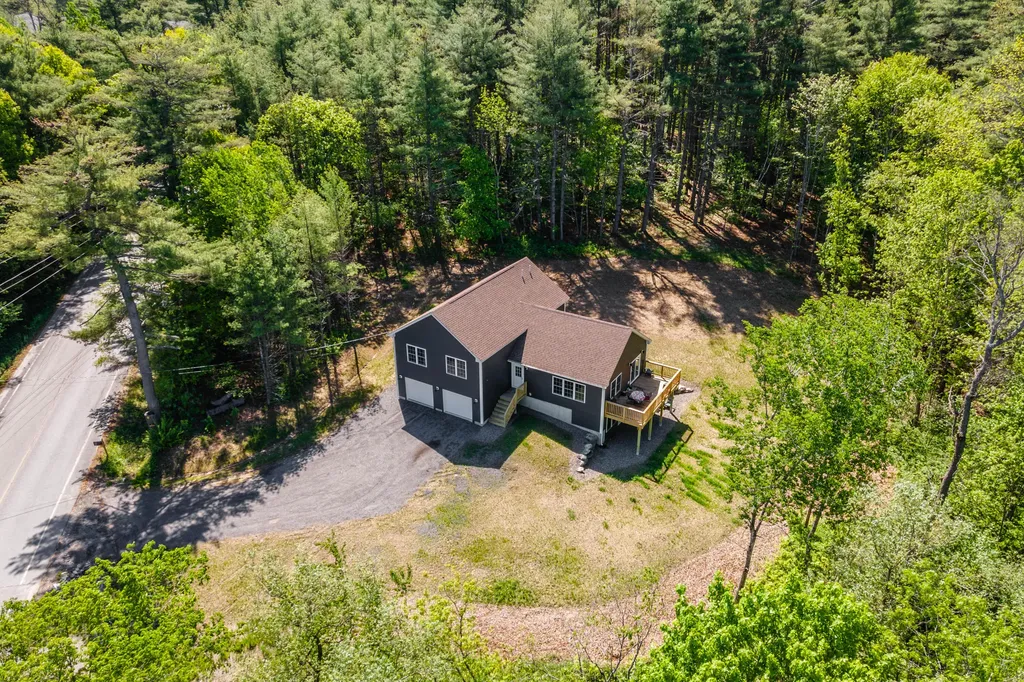 564 Kenduskeag Avenue Bangor ME 04401