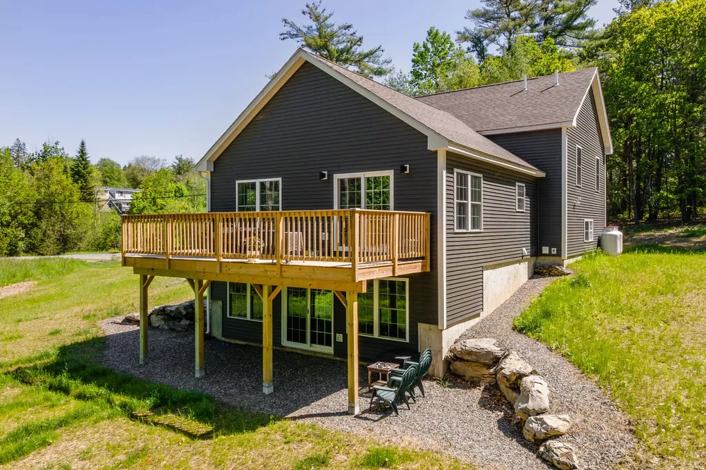 564 Kenduskeag Avenue Bangor ME 04401