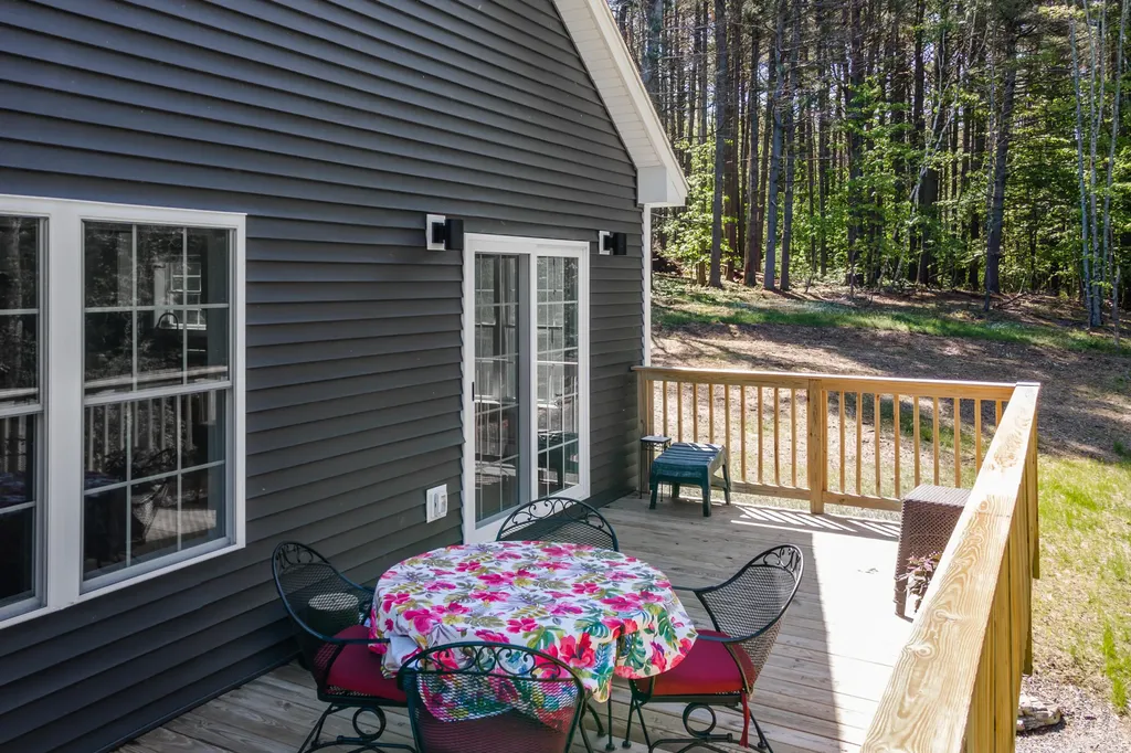 564 Kenduskeag Avenue Bangor ME 04401