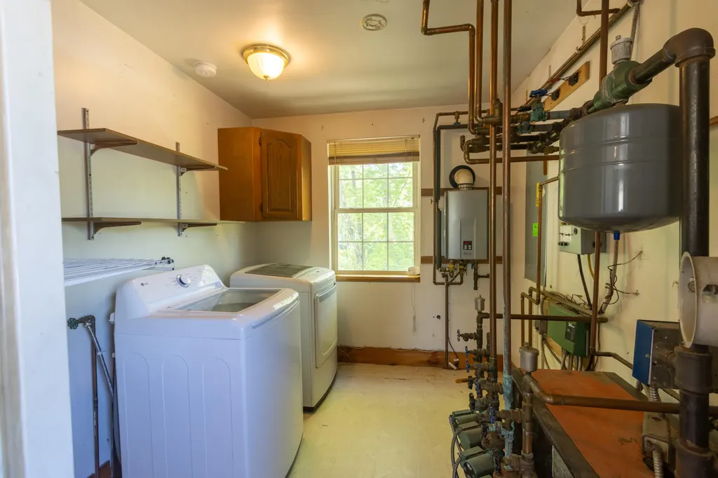 1204 Main Road Milford ME 04461