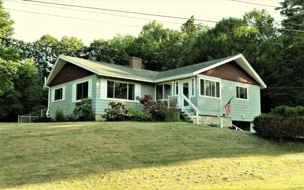 106 Park Street Farmingdale ME 04344