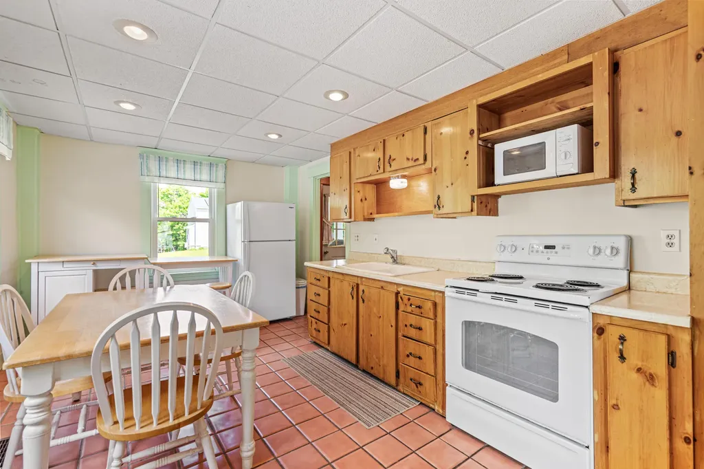 190 Huston Road Gorham ME 04038