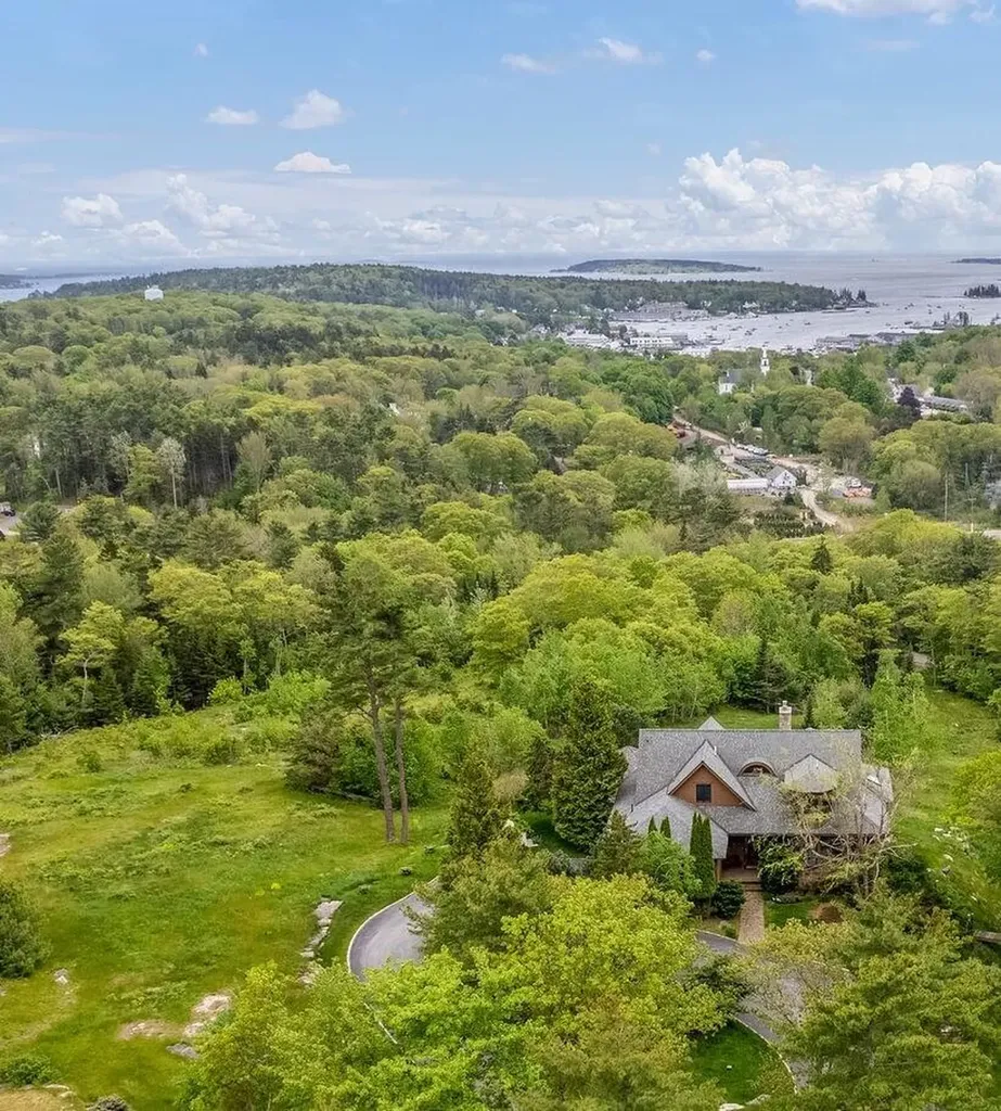 9 Jordan Drive Boothbay Harbor ME 04538