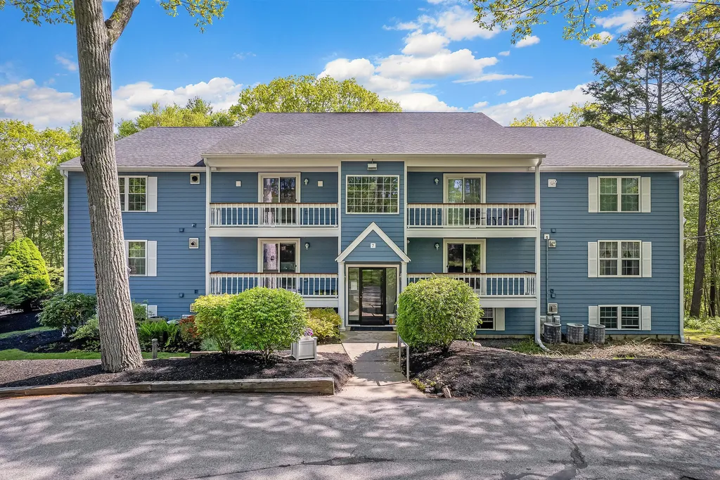 7 Stoneridge Lane York ME 03909