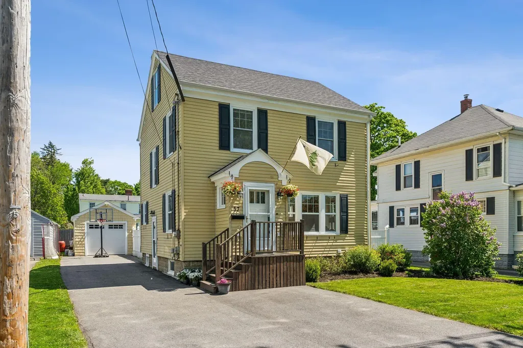 57 Gleckler Road Portland ME 04103