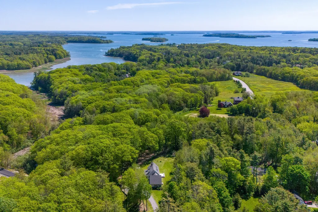 23 Whitcombs Way Yarmouth ME 04096