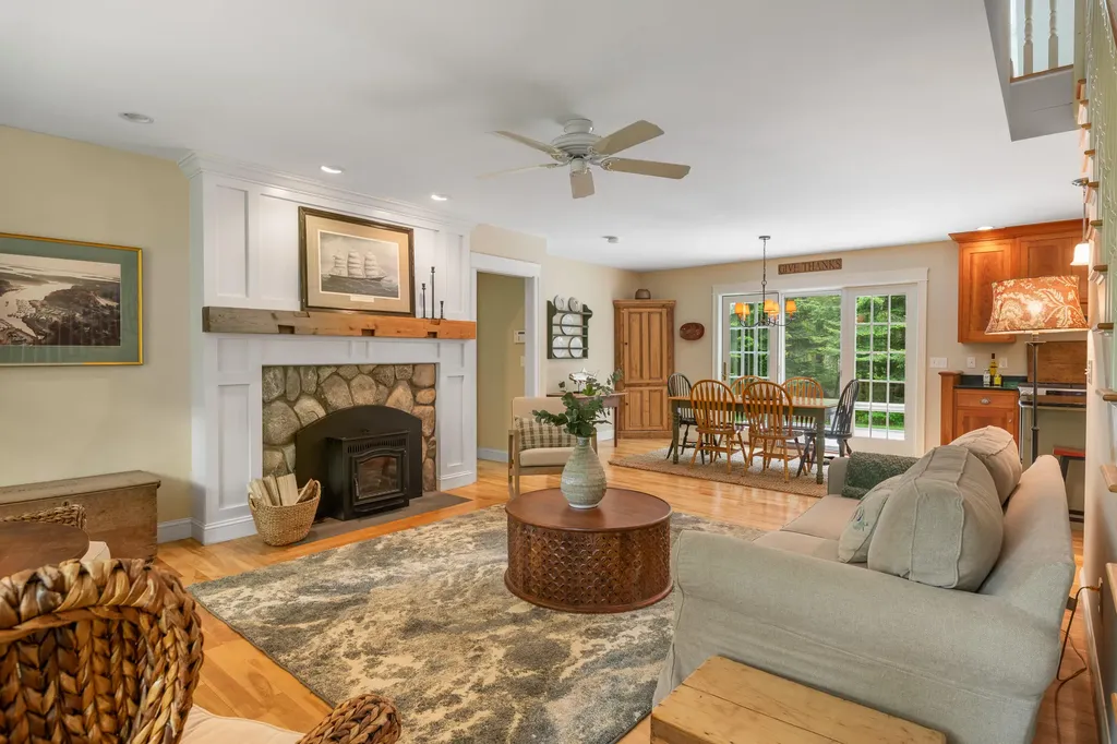 23 Whitcombs Way Yarmouth ME 04096