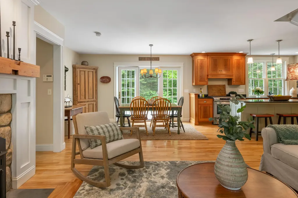 23 Whitcombs Way Yarmouth ME 04096