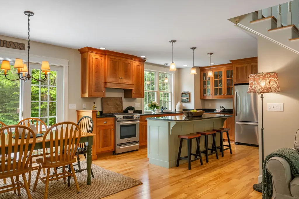 23 Whitcombs Way Yarmouth ME 04096