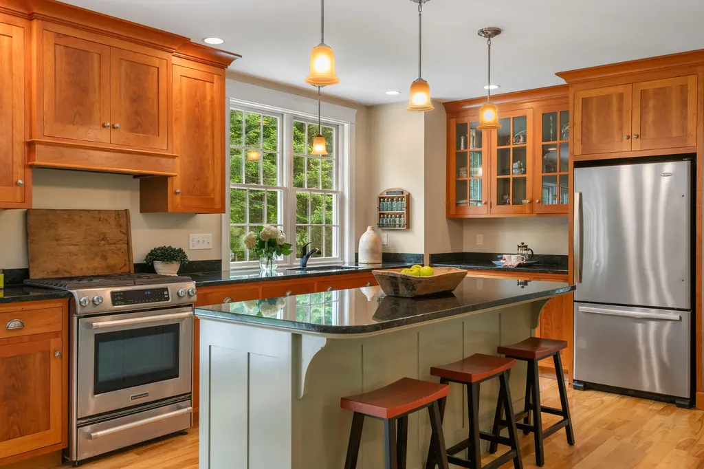 23 Whitcombs Way Yarmouth ME 04096
