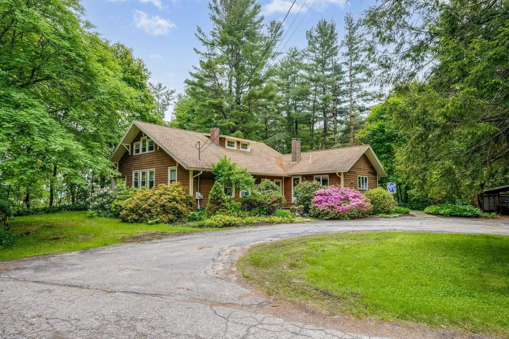 41 N Shore Lane Winthrop ME 04364