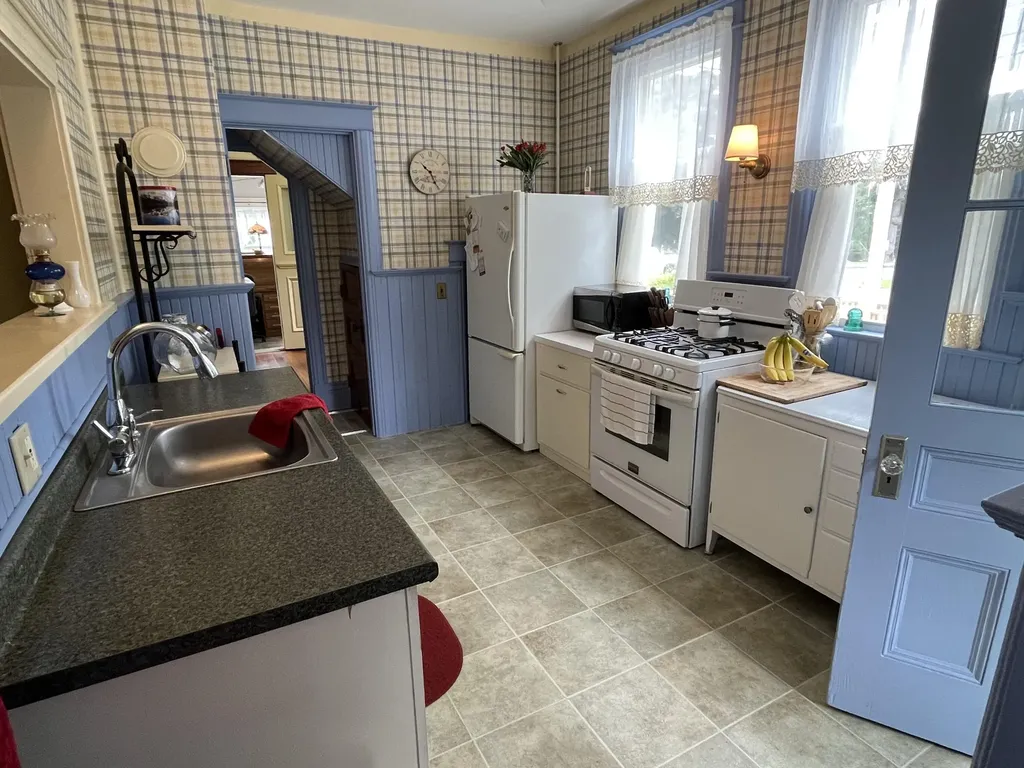 358 Main Street Winter Harbor ME 04693
