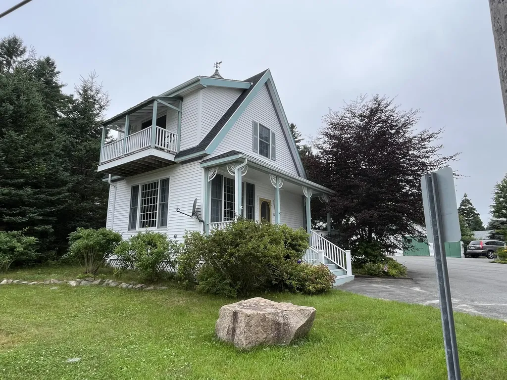 358 Main Street Winter Harbor ME 04693