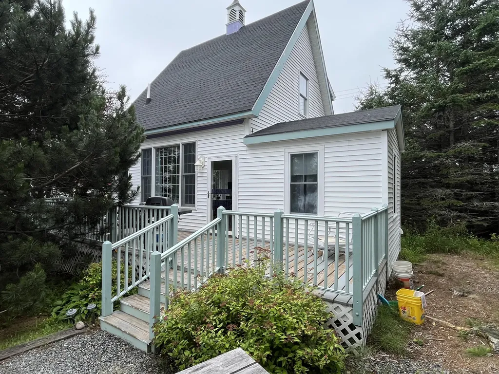 358 Main Street Winter Harbor ME 04693