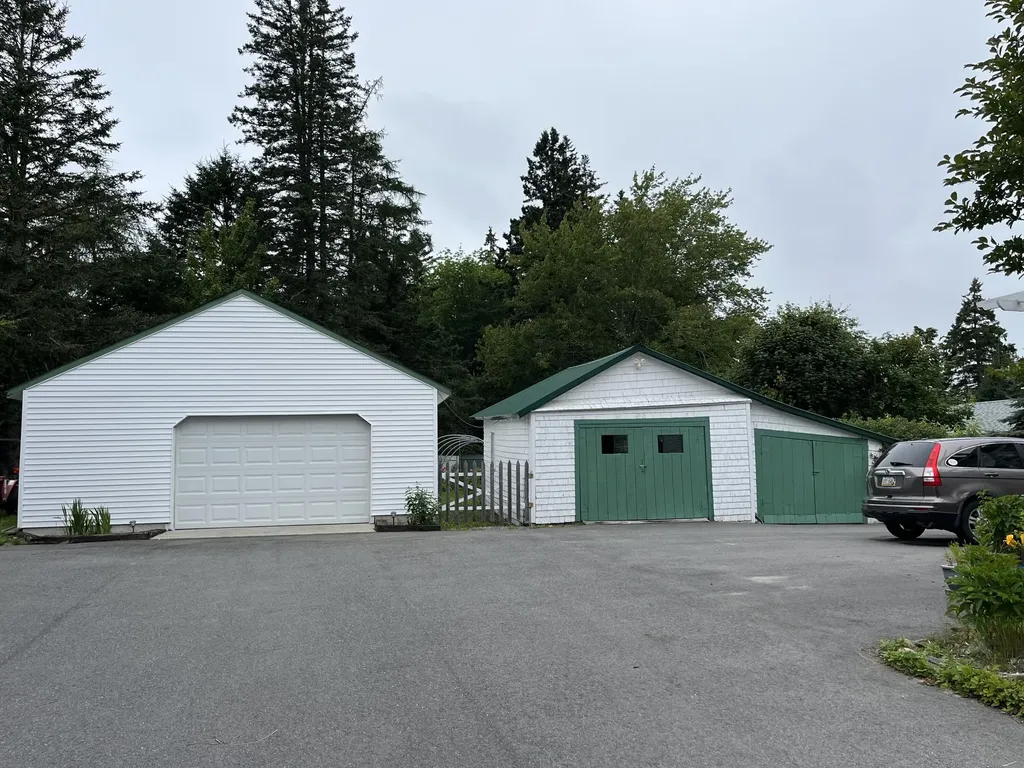 358 Main Street Winter Harbor ME 04693