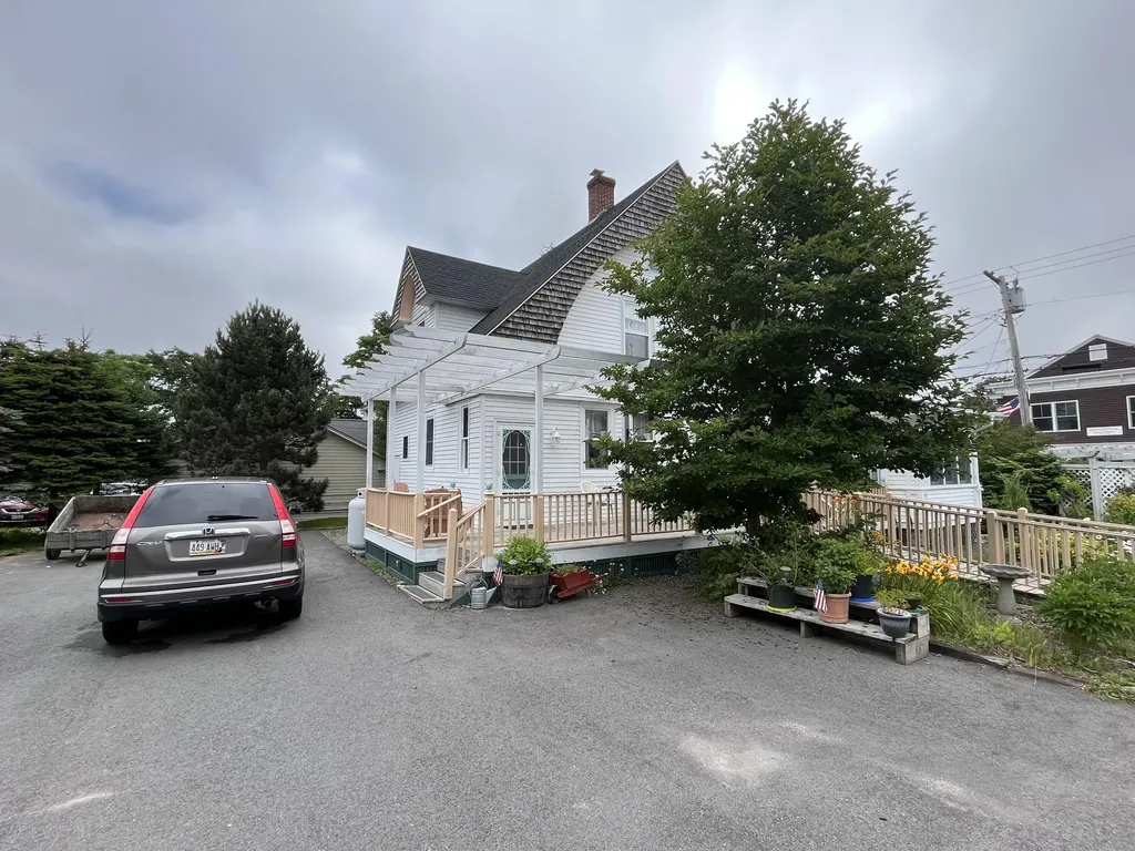 358 Main Street Winter Harbor ME 04693