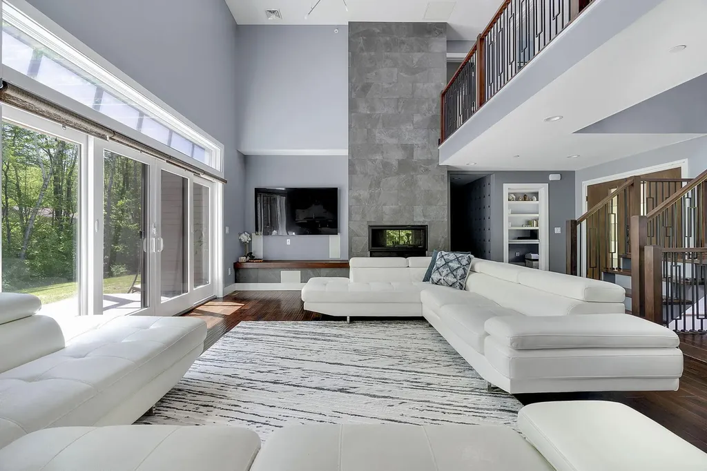 37 Stone Ridge Road Falmouth ME 04105