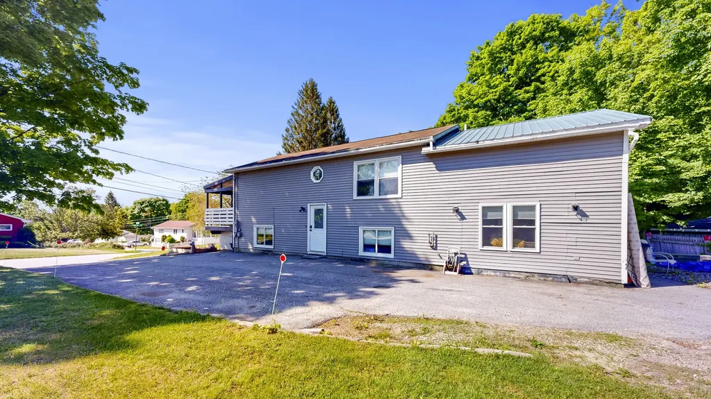 35 Avalon Street Lewiston ME 04240