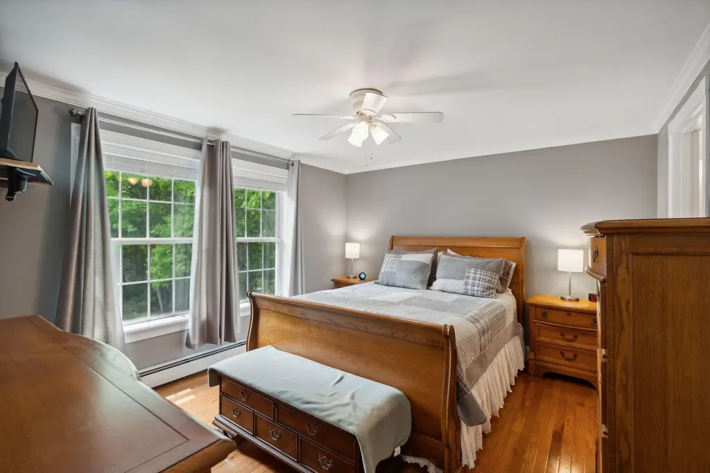 25 Holly Lane Windham ME 04062